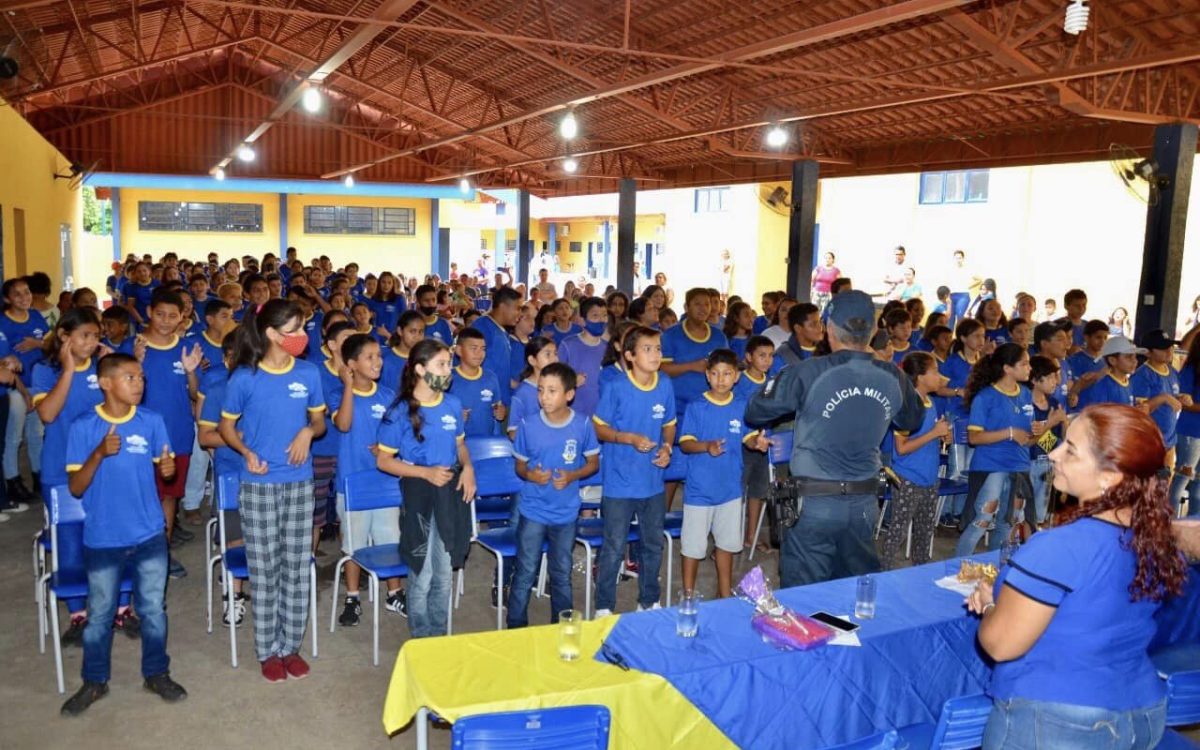 Escola Thomaz Larangeiras promove encerramento do Programa Proerd 2022