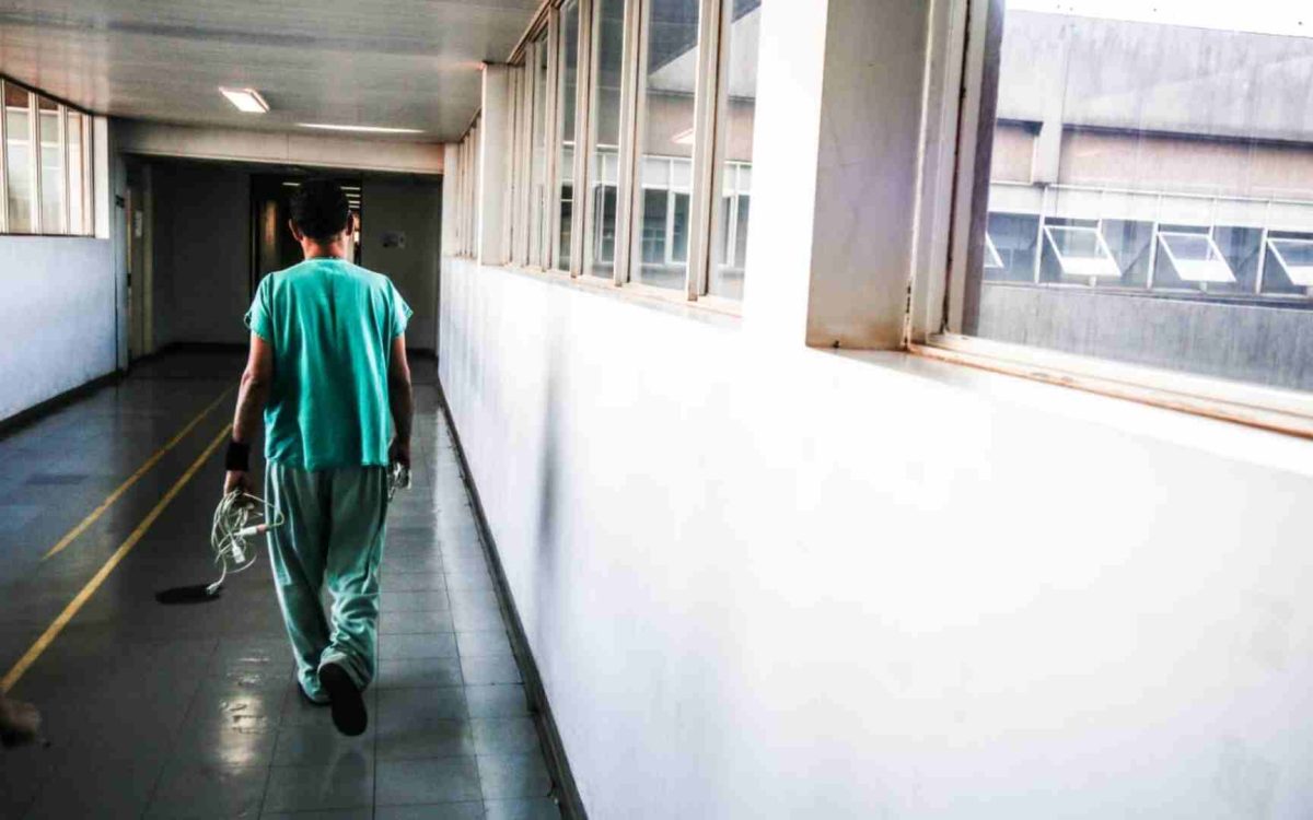 Governo cria comitê para ‘transição’ do HRMS em meio a denúncias de falta de profissionais e cirurgias suspensas