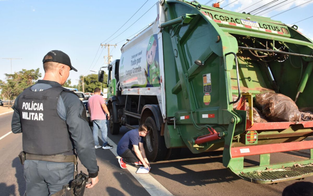 Motorista da Solurb é indiciado pela morte de gari em Campo Grande